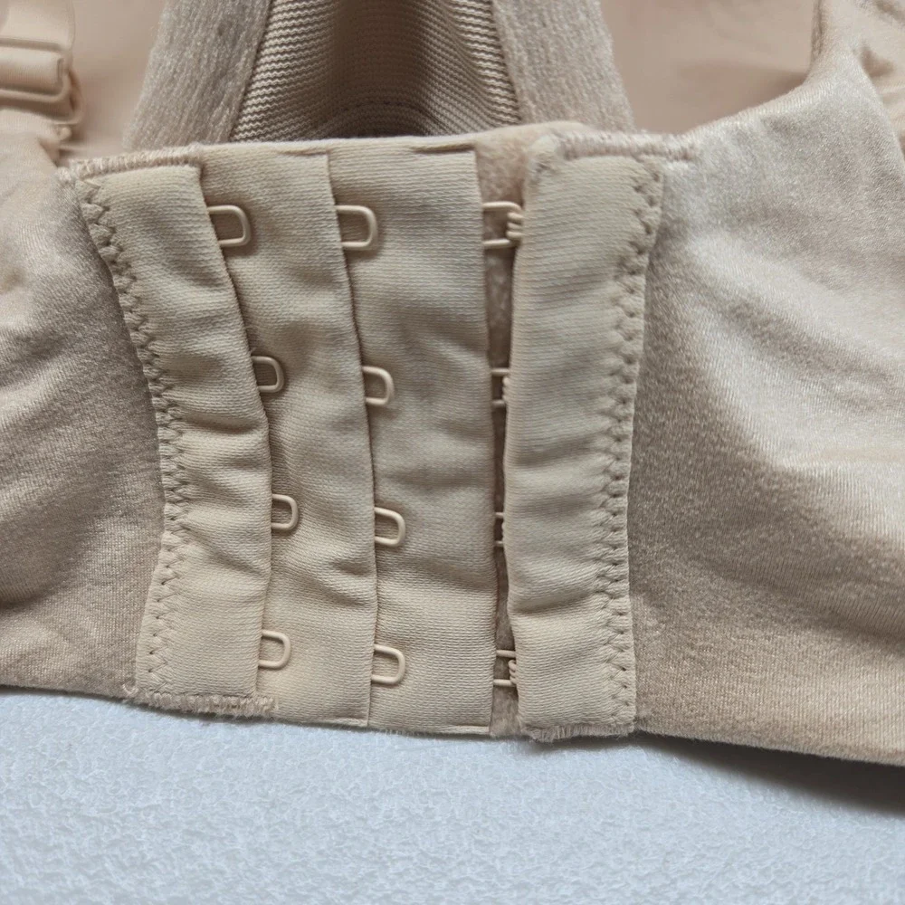 Catherines Women Bra 48DD Beige T Shirt Wireless Strap Adjustable